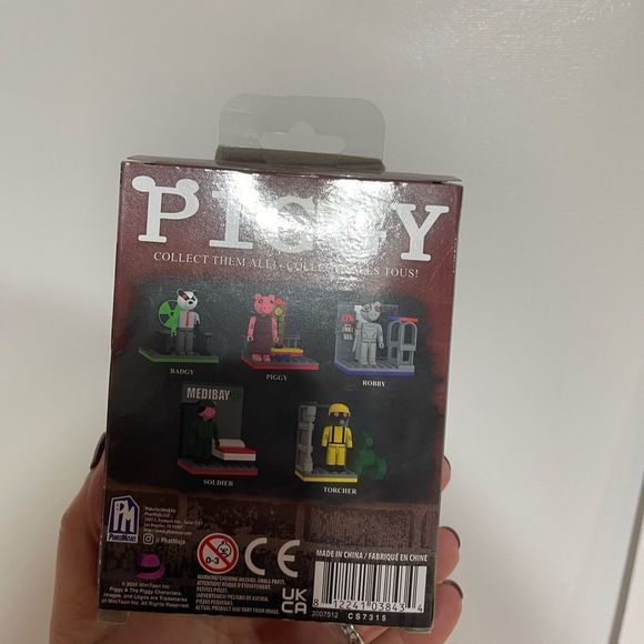 Roblox PIGGY Rare Collectible Never Opened Box Piggy Series 1 - Picture 10 of 14